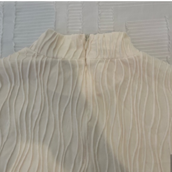 - Cider Textured Bell Sleeve High Neck Top - Picture 7 of 7